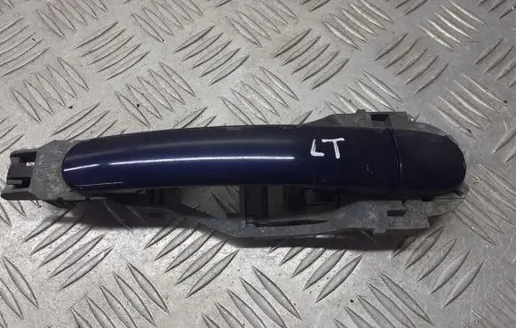 Volkswagen Polo IV 9N3 Rear door handle trim 