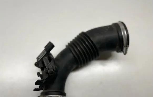 Audi A5 Sportback 8TA Air intake duct part 059129615F 059129627L 07Z906051B