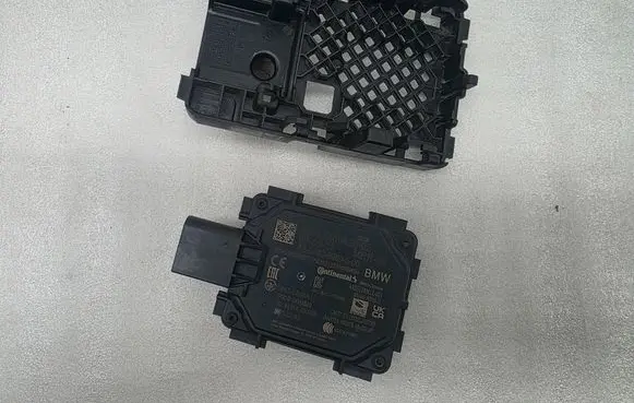 BMW X1 U11 Distronic sensor radar 5A80820