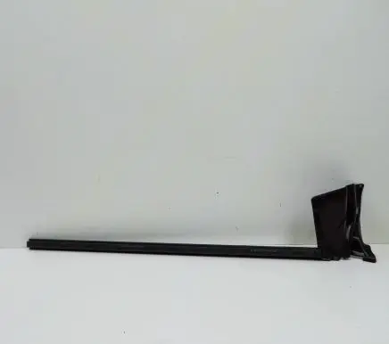 BMW 5 GT F07 Front door glass trim molding 7289259