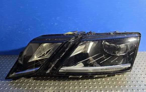 Skoda Octavia Mk3 (5E) Headlight/headlamp 5E1941015F