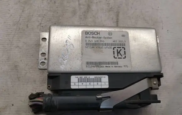 Nissan Micra ABS control unit/module 0265108041 478506F600 ABS5C23