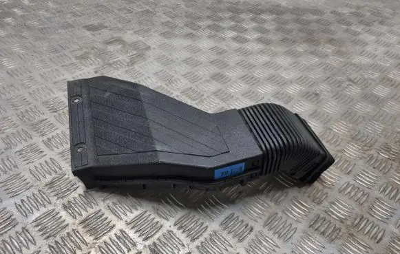 KIA Sportage Air intake duct part 28210D3300 1172316S01