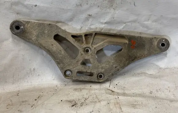 Audi A6 S6 C6 4F Rear differential/diff mount bracket 4F0599287