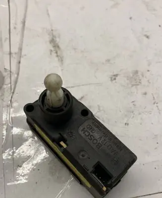 Volkswagen Sharan Headlight level adjustment motor 0307853304