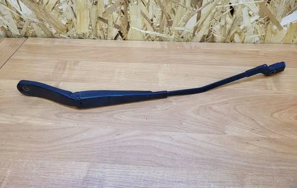 Volvo V70 Windshield/front glass wiper blade 30796035