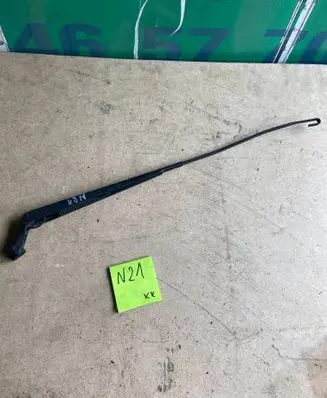 Toyota Yaris Front wiper blade arm