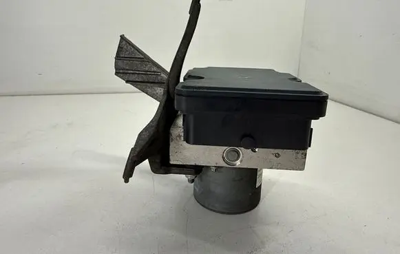 Chevrolet Camaro ABS Pump 84502351