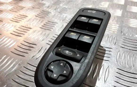 Peugeot 308 Electric window control switch 96644915XT