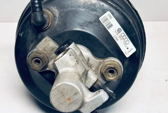 Audi A6 S6 C5 4B Brake booster 4B3612105A