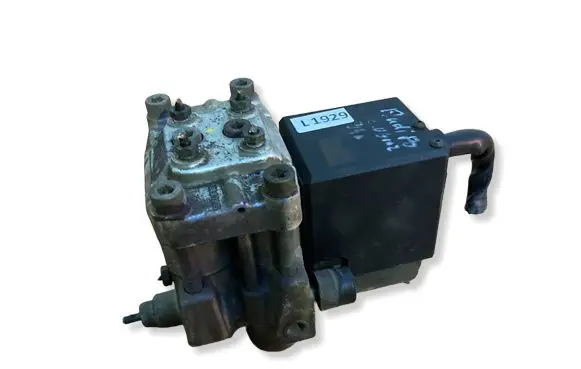 Audi 80 90 S2 B4 ABS Pump 0265201049