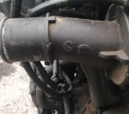 Volvo V50 Thermostat housing 9656182980