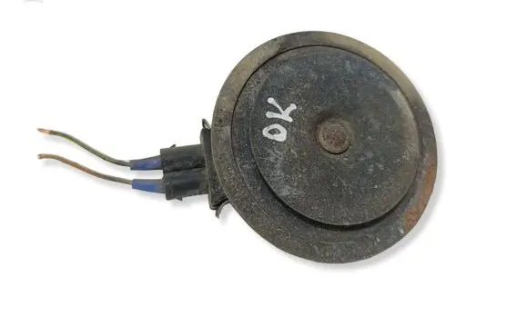 Volkswagen Golf IV Horn signal 
