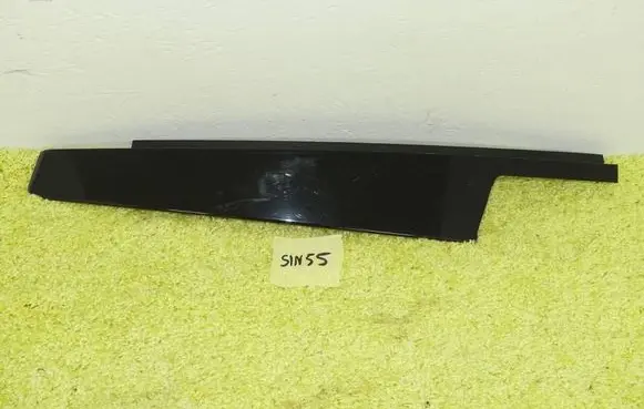 BMW 5 F10 F11 (B) pillar trim (top) 7209724