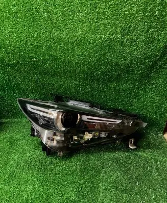 Mazda CX-5 Headlight/headlamp K12451030