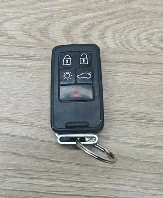 Volvo V70 Ignition key/card 