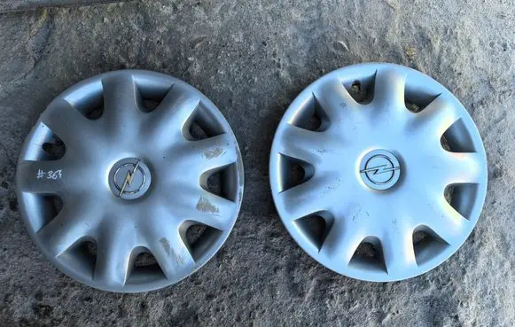 Opel Corsa B R14 wheel hub/cap/trim 904684AL