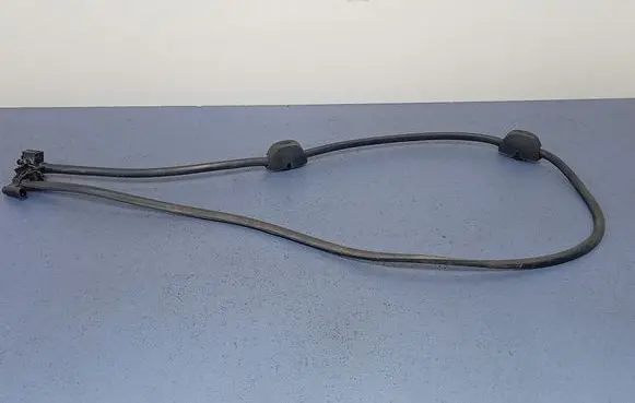 BMW 7 G11 G12 Windshield washer spray nozzle 7357373