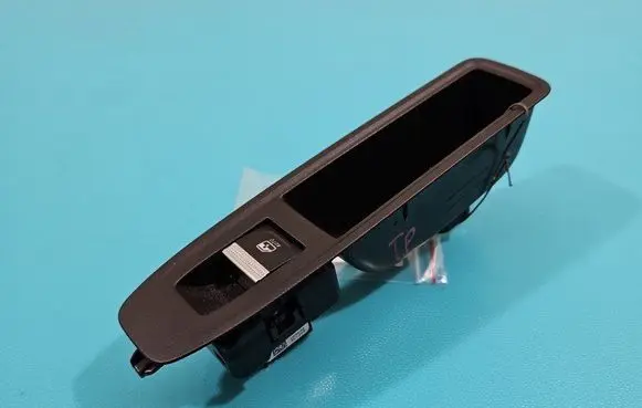 Renault Clio V Electric window control switch P254114723R IMPRK1467399