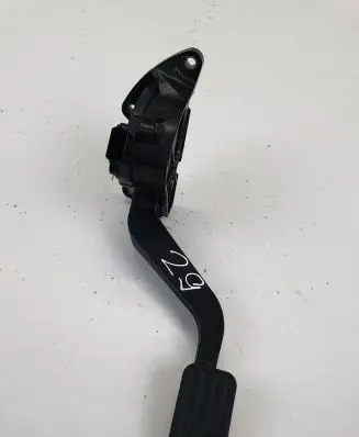 Land Rover Evoque I Accelerator throttle pedal FK729F836BB