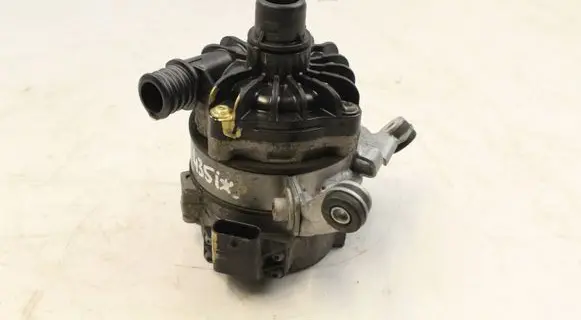 BMW 4 F32 F33 Electric auxiliary coolant/water pump 7583965 11517583965