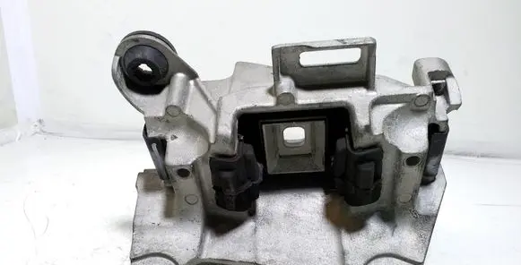 Renault Megane III Engine mount bracket 112200014R