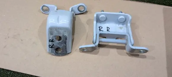Renault Koleos II Rear door hinge set 