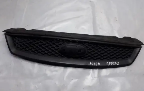 Ford Focus Front grill 4m518138B 4m51-8138-B