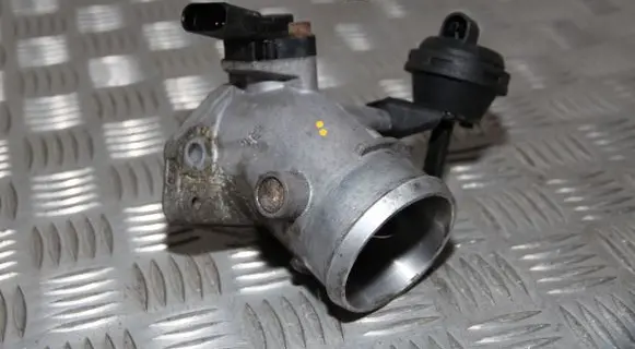 Volkswagen II LT Throttle valve 940709210054