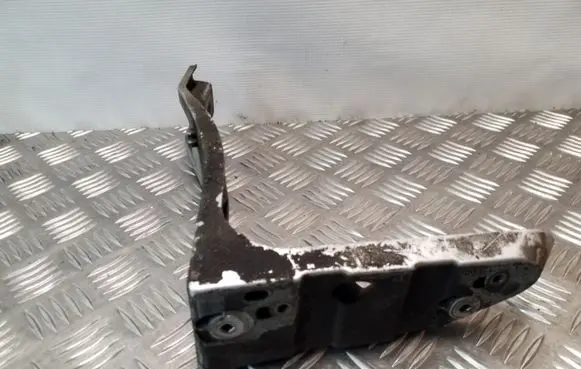 Audi A4 S4 B6 8E 8H Front bumper mounting bracket 8E0821137B
