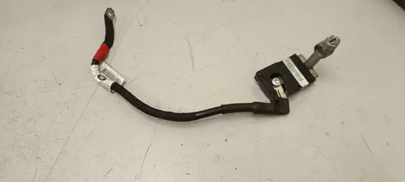 Positive cable (battery)