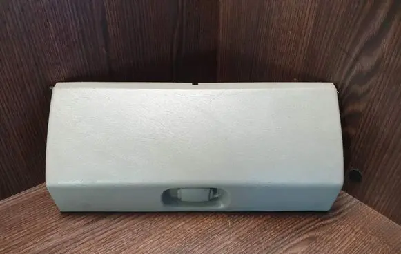 Nissan Primastar Glove box lid/cover 6825200Q0A