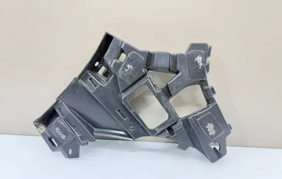 Renault Megane IV Front bumper mounting bracket 628164761R