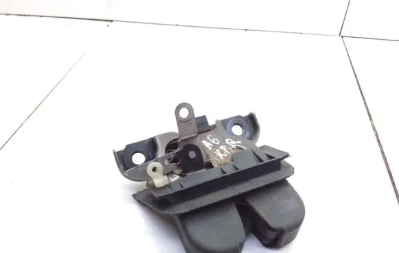 Audi A6 S6 C5 4B Tailgate/trunk/boot lock/catch/latch
