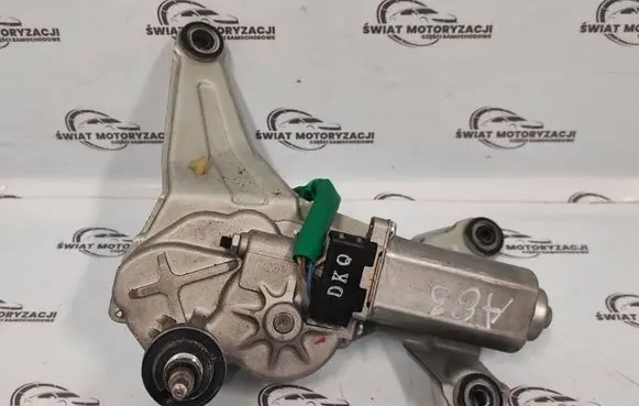 Hyundai Santa Fe Rear window wiper motor 987002B000