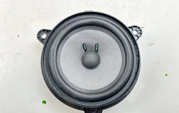 Maserati Quattroporte Rear door speaker 447142