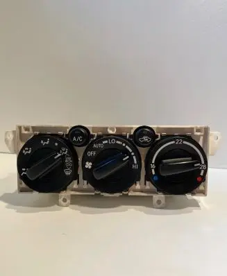 Toyota Avensis T220 Climate control unit 5590005091 MB1465700540