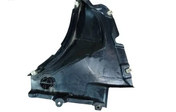 Front wheel arch liner splash guards