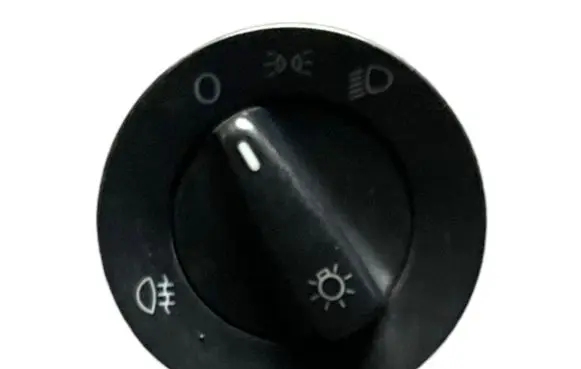 Volkswagen Golf IV Light switch 1C0941531