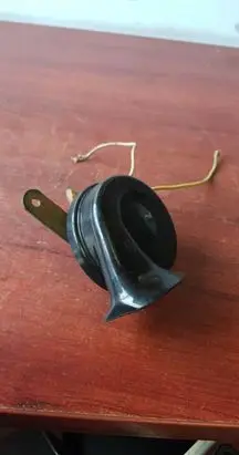 Volkswagen PASSAT B4 Horn signal 1000209