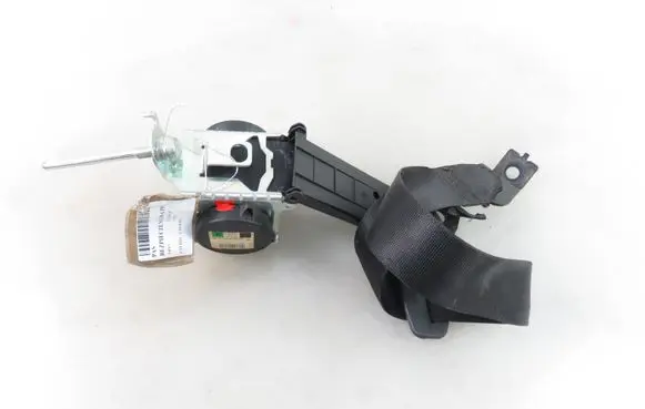 Opel Zafira B Front seatbelt 560834801D