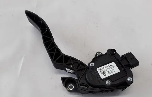 Renault Koleos II Accelerator throttle pedal
