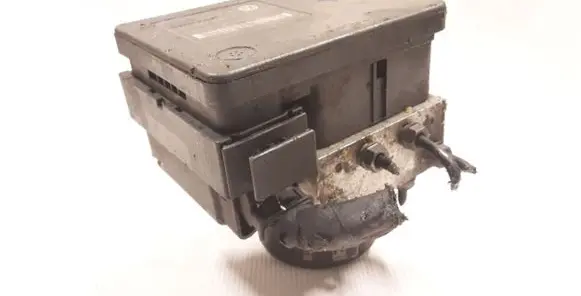 Volkswagen Golf V ABS Pump 1K0907379 10096003483