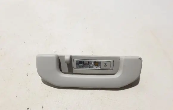 Mercedes-Benz GLC C253 Rear interior roof grab handle A0009069105
