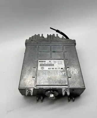 Volkswagen PASSAT B5 Engine control unit/module 028906021DT 555556 6Z028