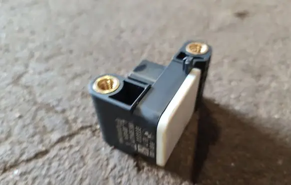 BMW X5 E70 Airbag deployment crash/impact sensor 6911003