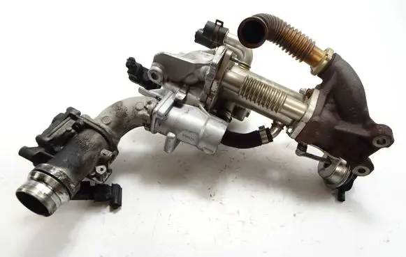 Dacia Sandero II EGR valve 8200836385 8200846454F