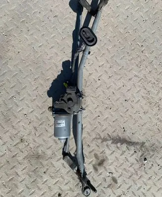 Renault Master III Front wiper linkage and motor 141410360 09C01717L