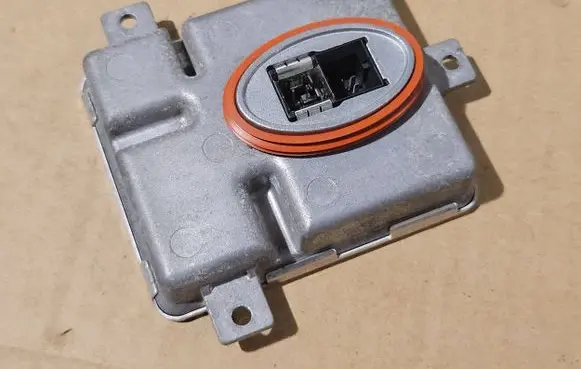 BMW 3 E90 E91 Headlight ballast module Xenon 7172536 W003T19571