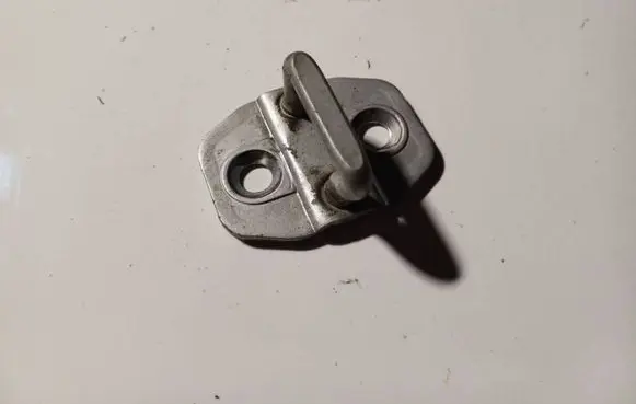 Mercedes-Benz E W212 Front door lock loop/hook striker 11000049B